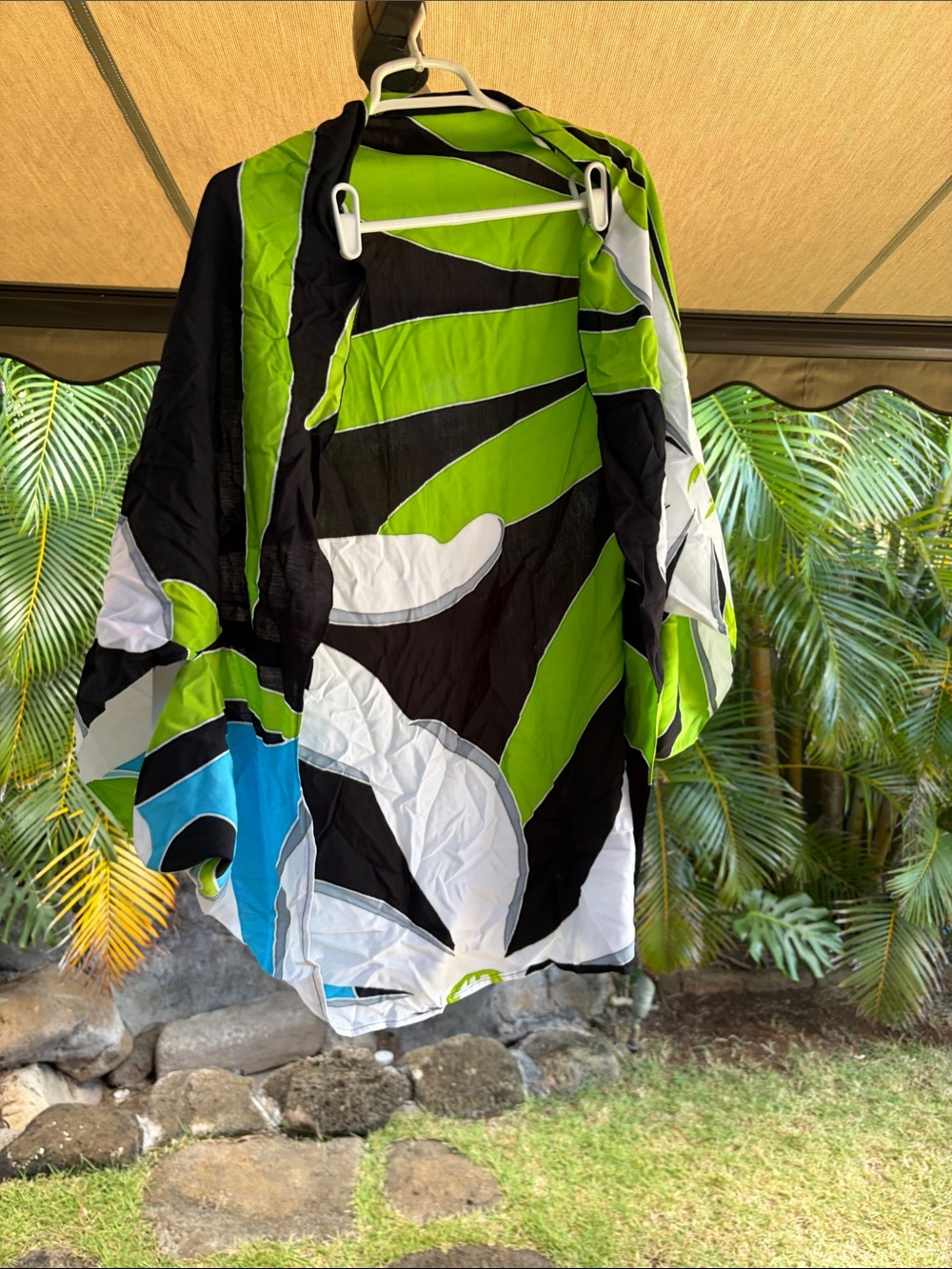 Beach cover up, shawl, gardenia tiare